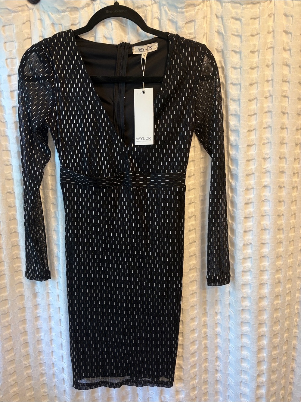 WYLDR Black Long Sleeve V-Neck Sheath Dress with White Pinstripe